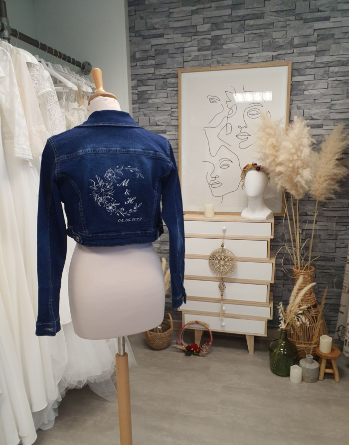 Veste en jean personnalisable – Image 2