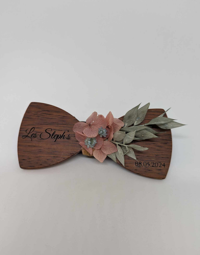 Nœud papillon en bois & fleurs séchées